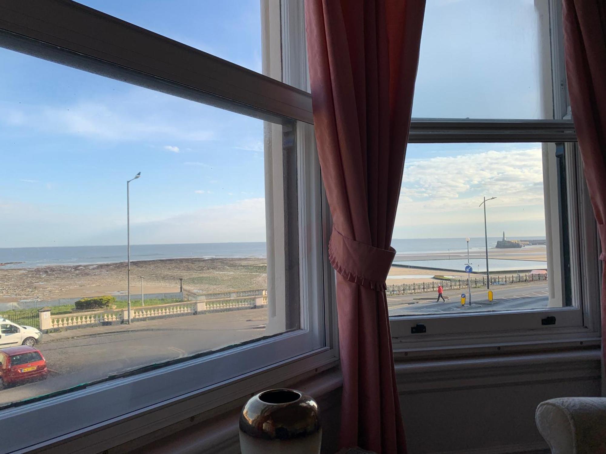 Spectacular Sea View Double, With Exclusive Bathroom & Use Of Patio And Bike Store Margate Exterior foto
