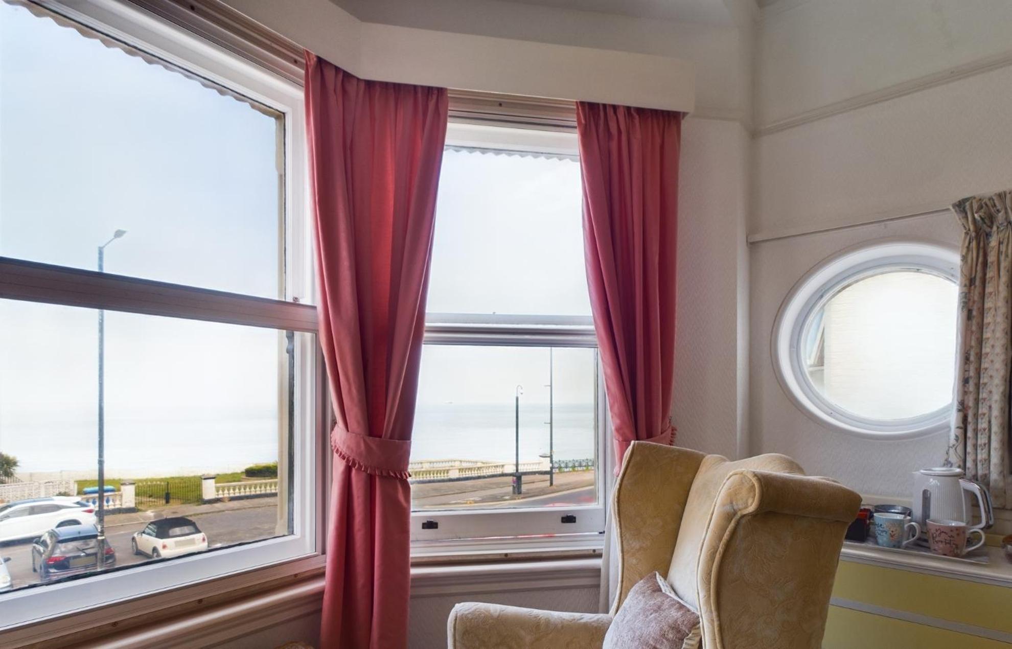 Spectacular Sea View Double, With Exclusive Bathroom & Use Of Patio And Bike Store Margate Exterior foto